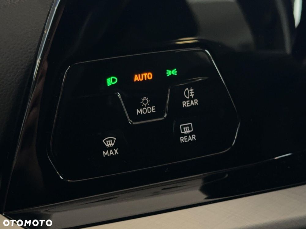 Volkswagen Golf Variant 2.0 TDI Life - 28