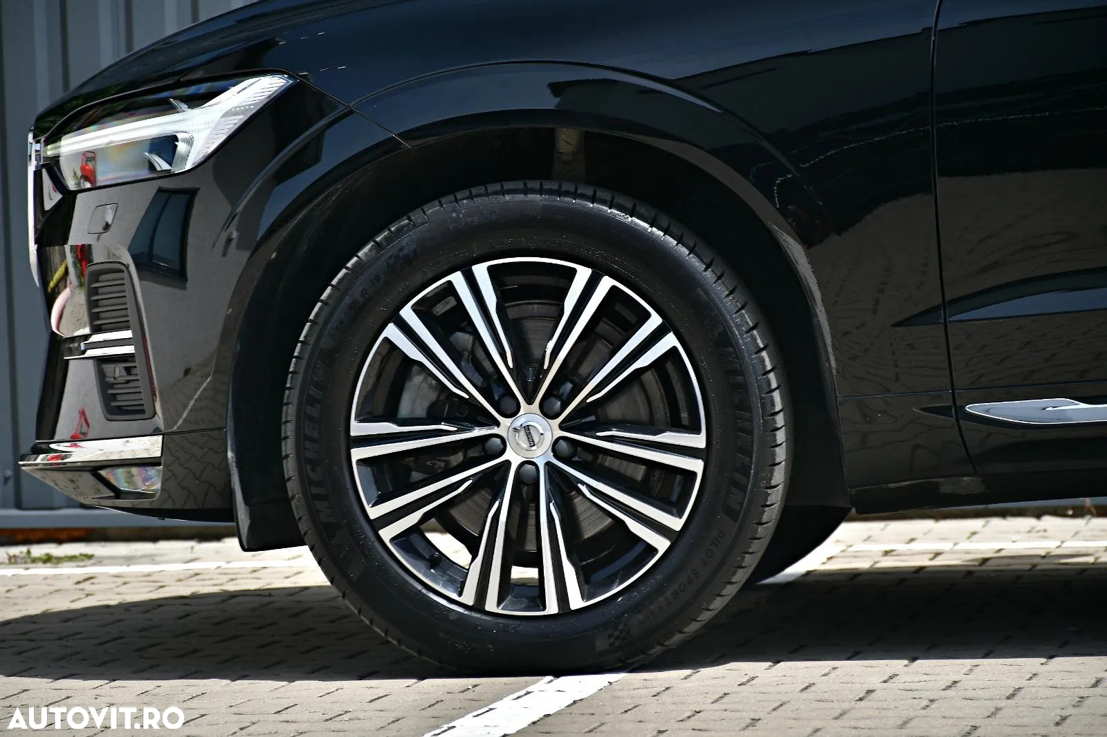 Volvo XC 60 B4 MHEV AT8 AWD Inscription - 9