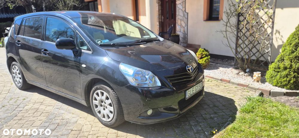 Toyota Verso 2.0 D-4D - 1
