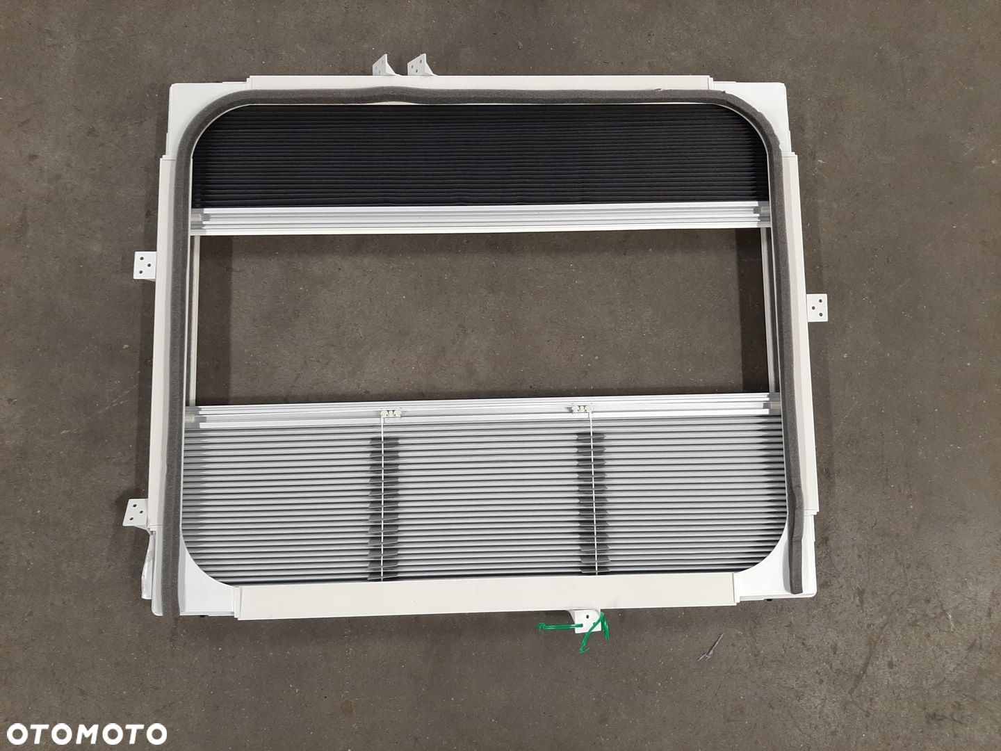 VW Crafter Grand California Kamper Rama Okna Dachu z Żaluzyjką 7C4845320B - 4