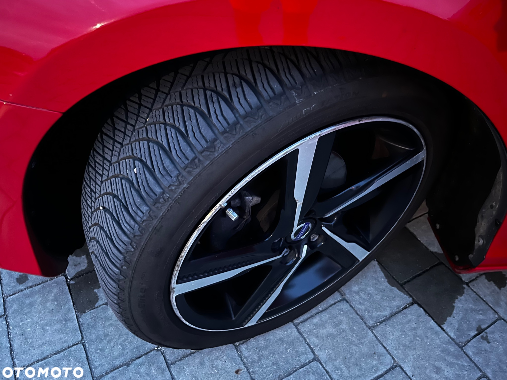 Volvo V40 D2 R Design - 13