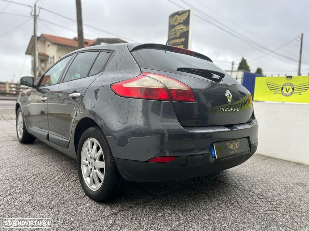 Renault Mégane 1.5 dCi Dynamique - 8