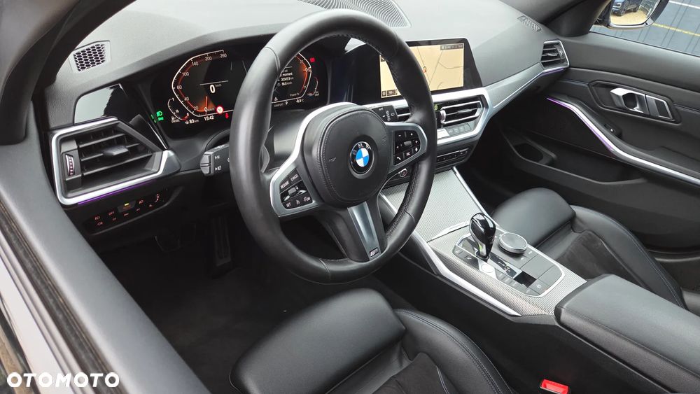 BMW Seria 3 318d M Sport Shadow - 17