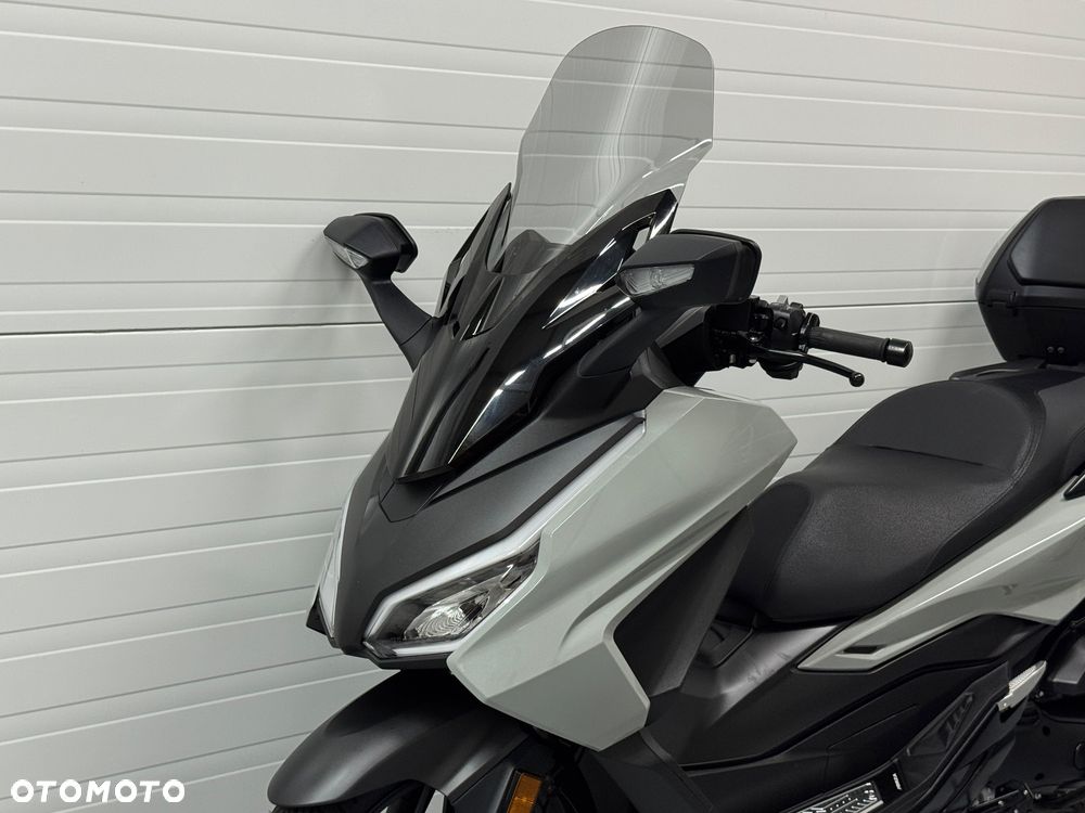 Honda NSS - 18