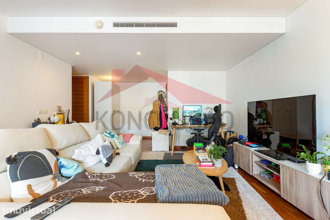 ** Excelente T3 Remodelado na Malvarosa com Garagem para 3 Viaturas... - Grande imagem: 3/24
