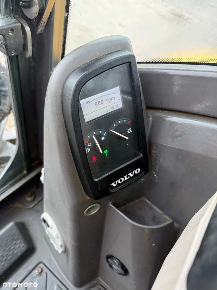 Volvo ECR50D - 10