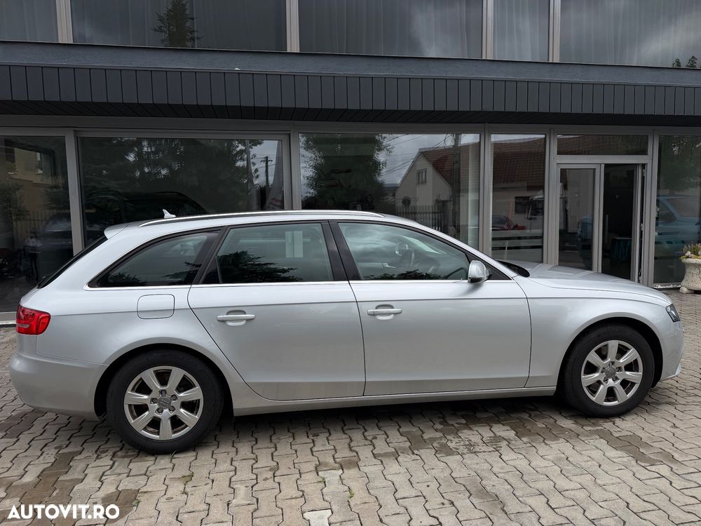 Audi A4 2.0 TDI DPF multitronic Attraction - 3