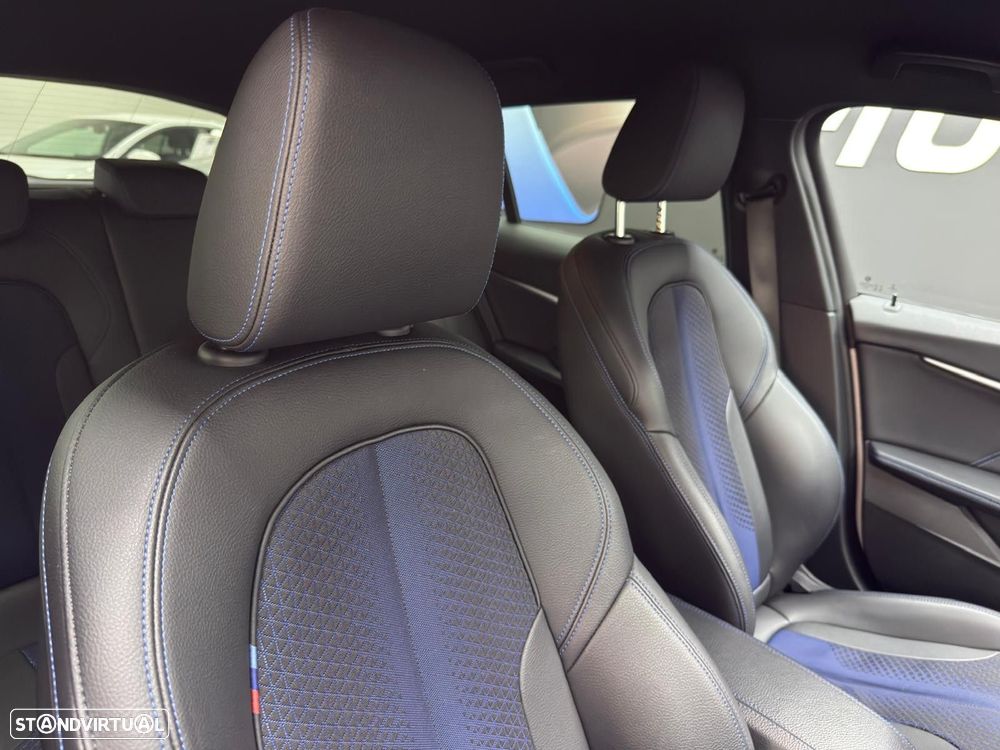 BMW 116 d Pack Desportivo M Auto - 32