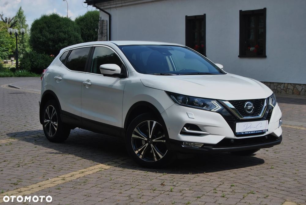 Nissan Qashqai 1.3 DIG-T N-WAY - 2