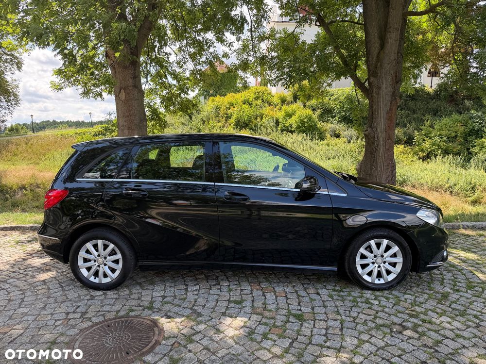 Mercedes-Benz Klasa B 180 d Peak Edition - 6