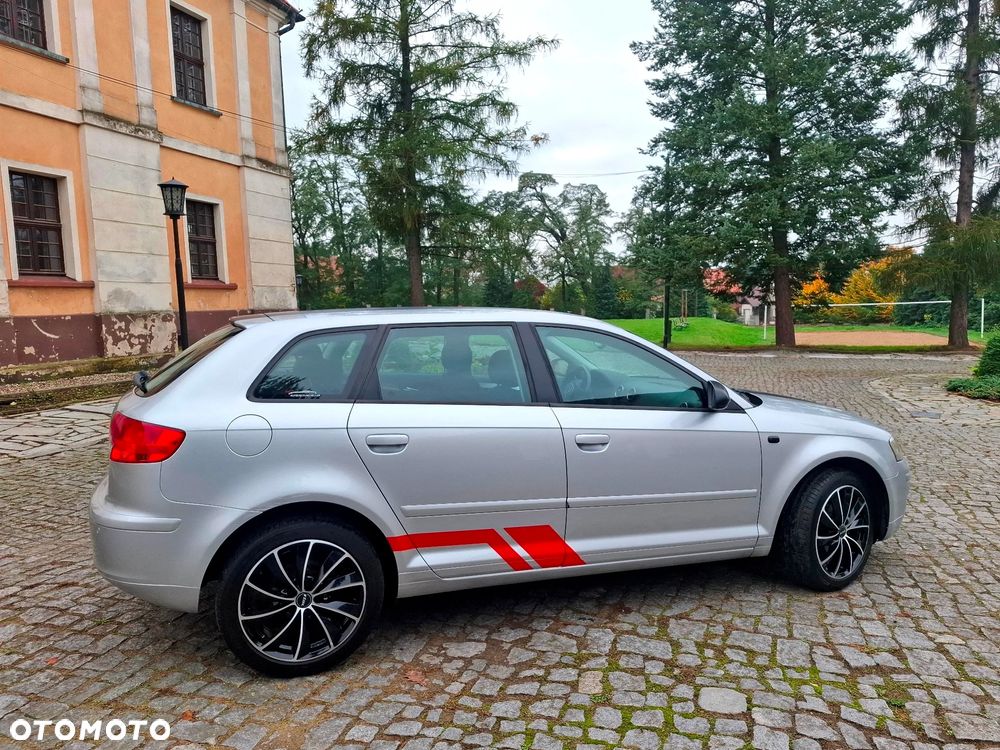 Audi A3 Sportback 1.4 TFSI Attraction - 3