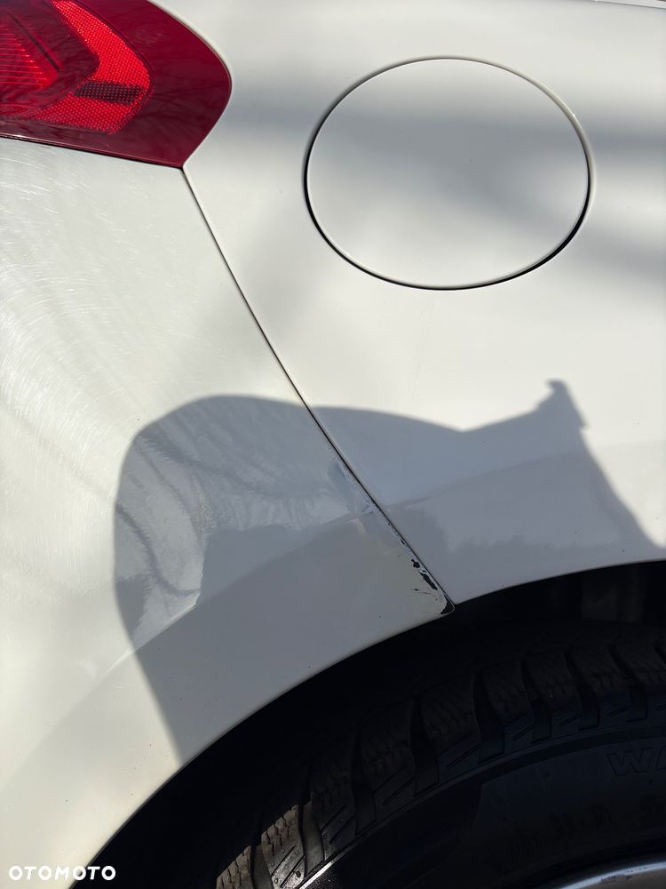 Volvo V40 D2 Momentum - 9