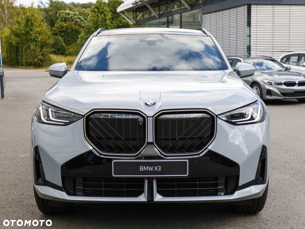 BMW X3 xDrive20 mHEV - 2