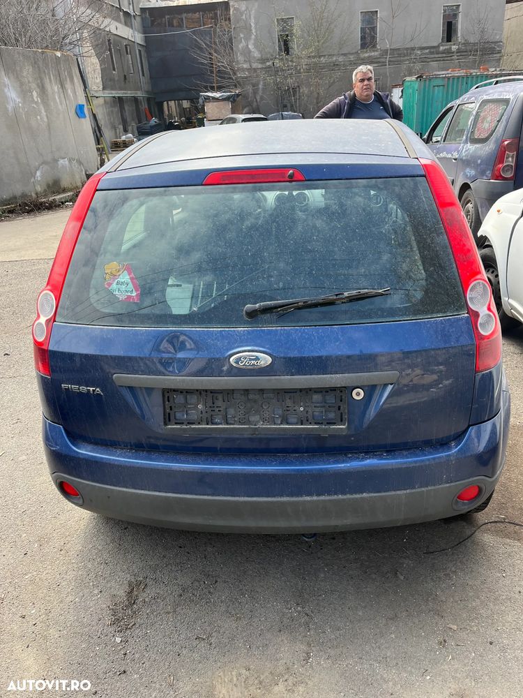Dezmembrez Ford Fiesta MK5 benzina albastru 4 usi 2007 - 5