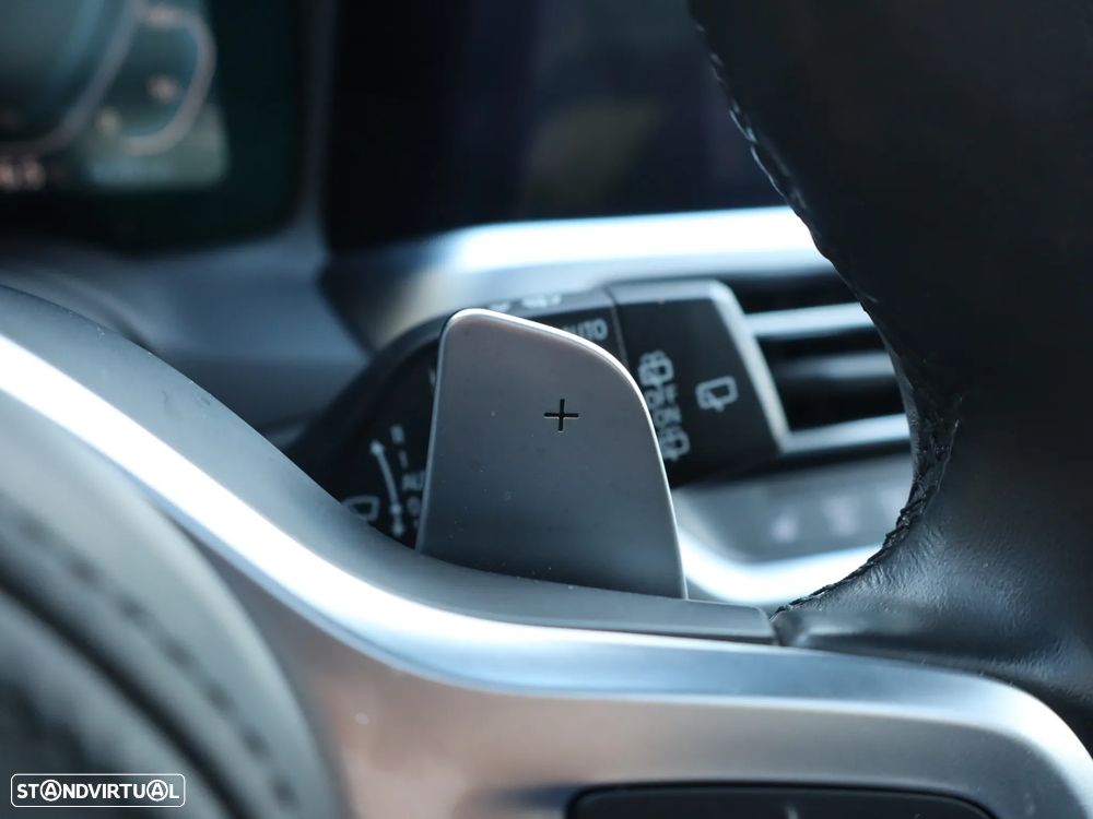 BMW 330 e Pack M Auto - 14