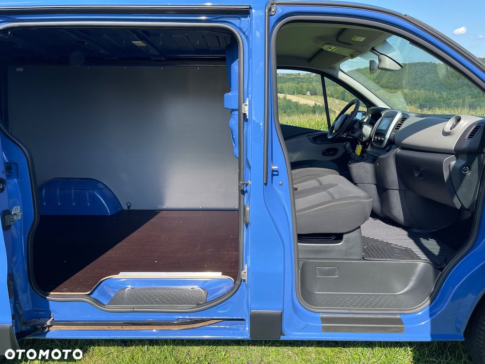 Renault Trafic - 23