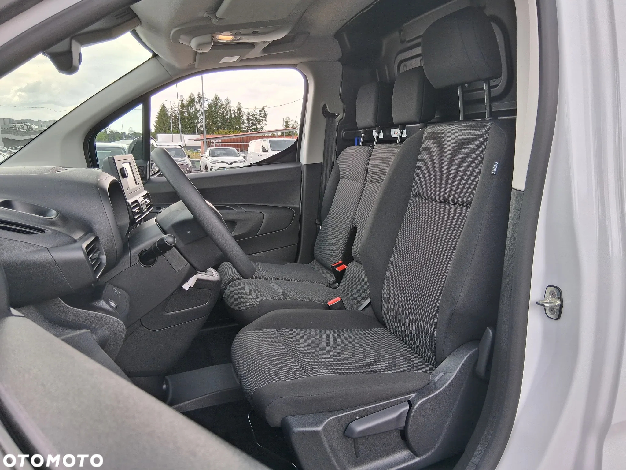 Toyota Proace City Long 1.5 100km 2025r - 9