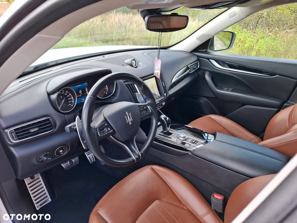 Maserati Levante Q4 - 9