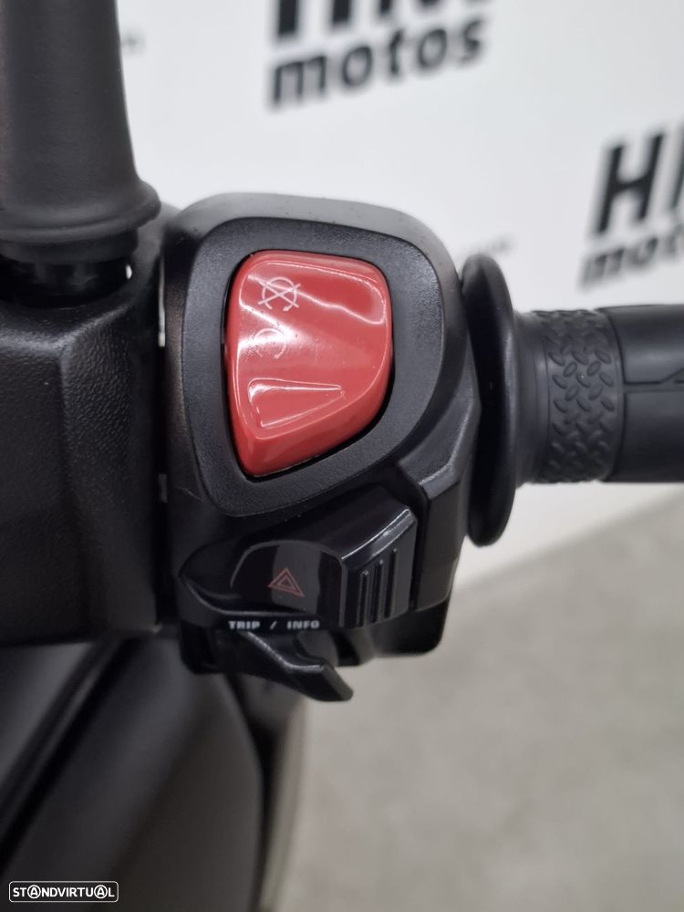 Yamaha X-Max 300 - 18 MESES DE GARANTIA - 11