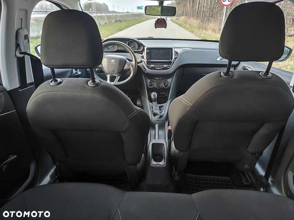 Peugeot 208 PureTech 82 Style - 7