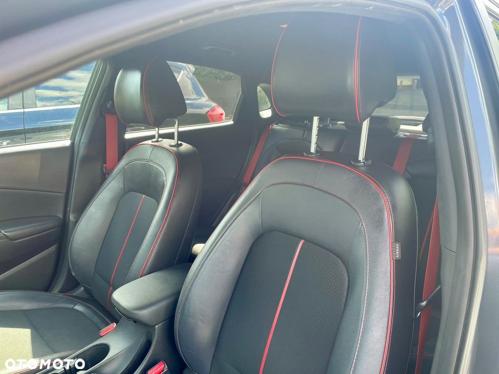 Hyundai Kona 1.6 CRDi DCT Premium - 7