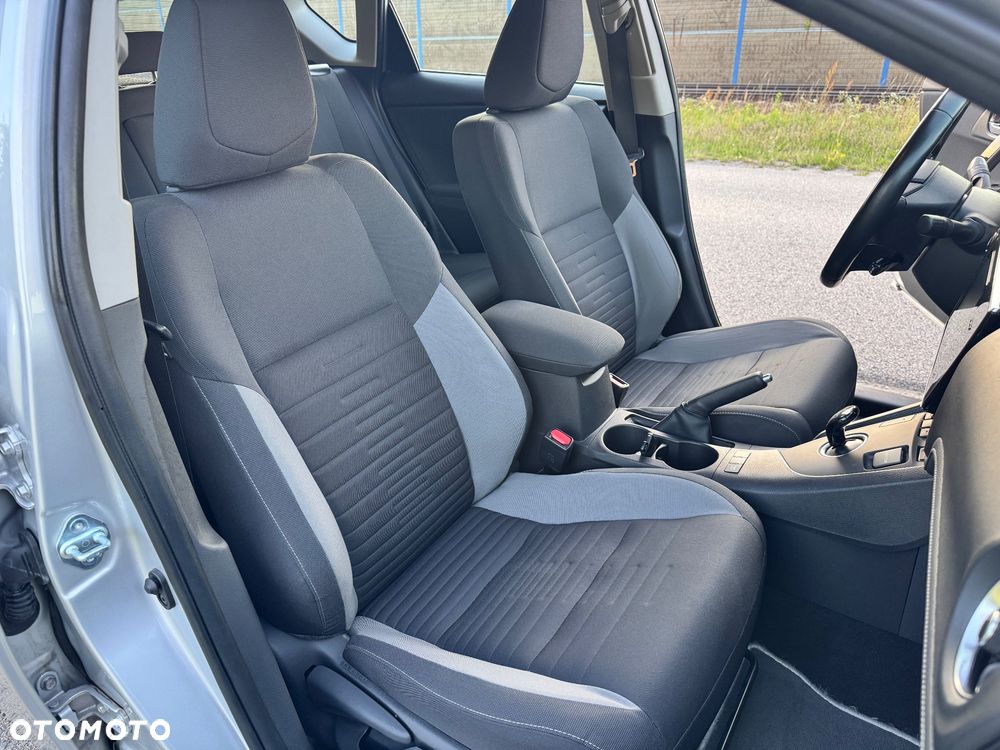 Toyota Auris Hybrid 135 Comfort - 30