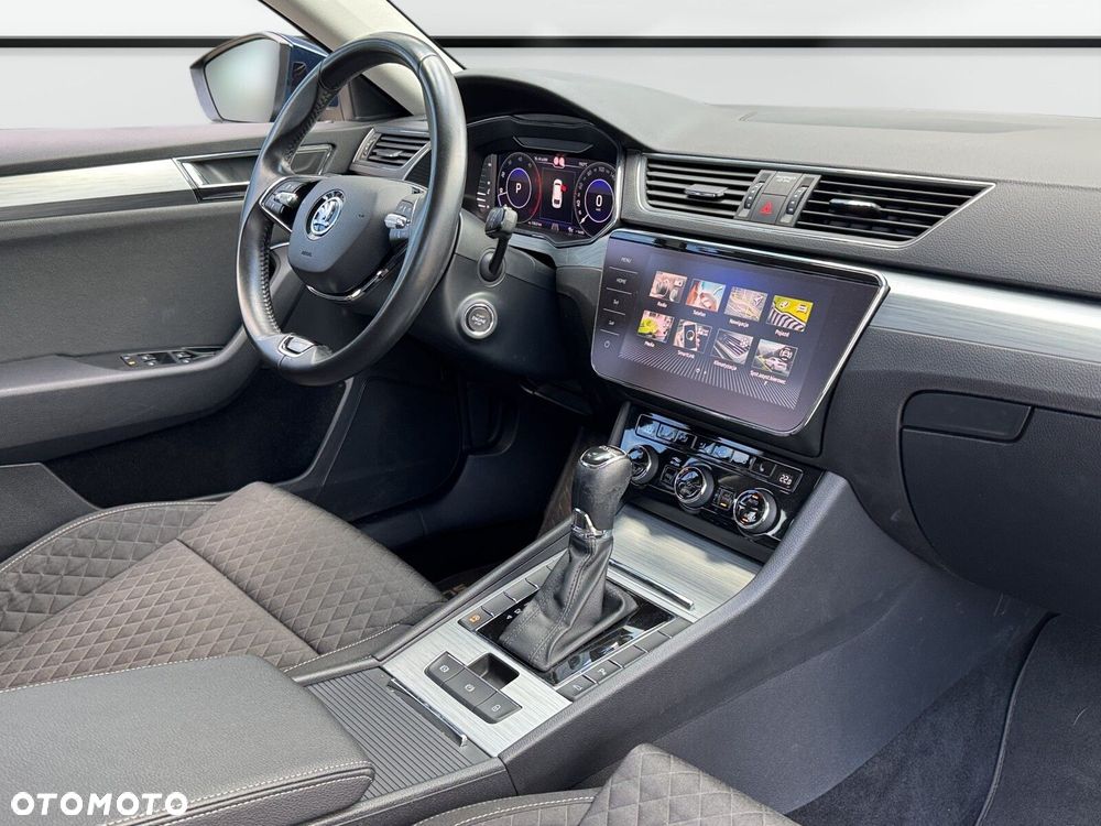 Skoda Superb 2.0 TDI SCR Ambition DSG - 20