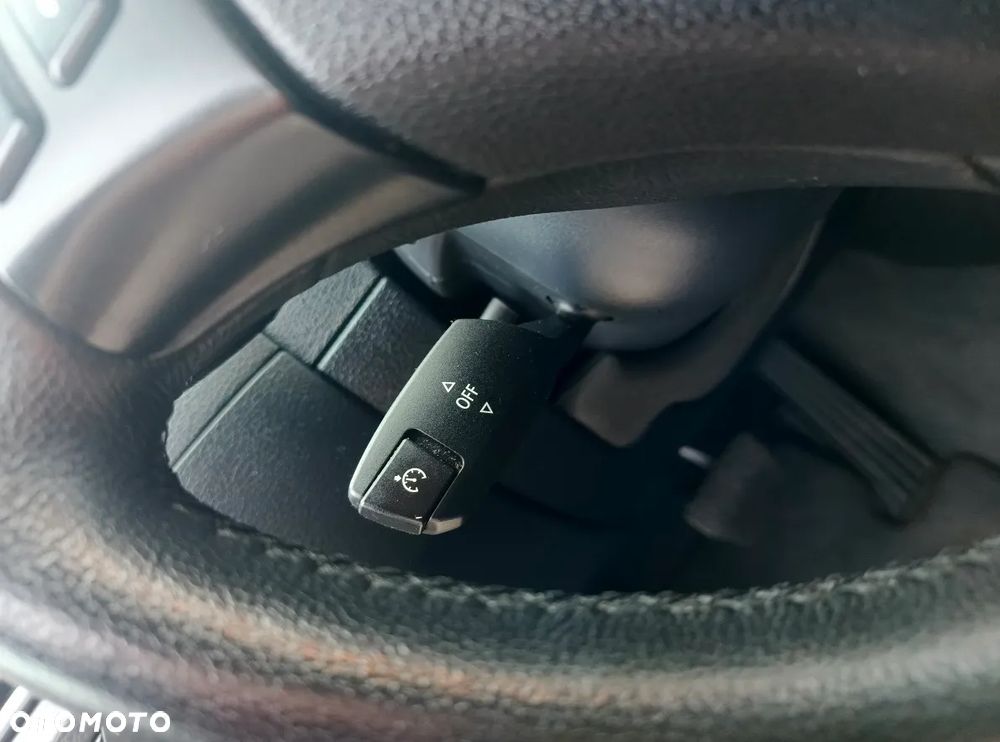 BMW X1 sDrive18i Sport Line - 19