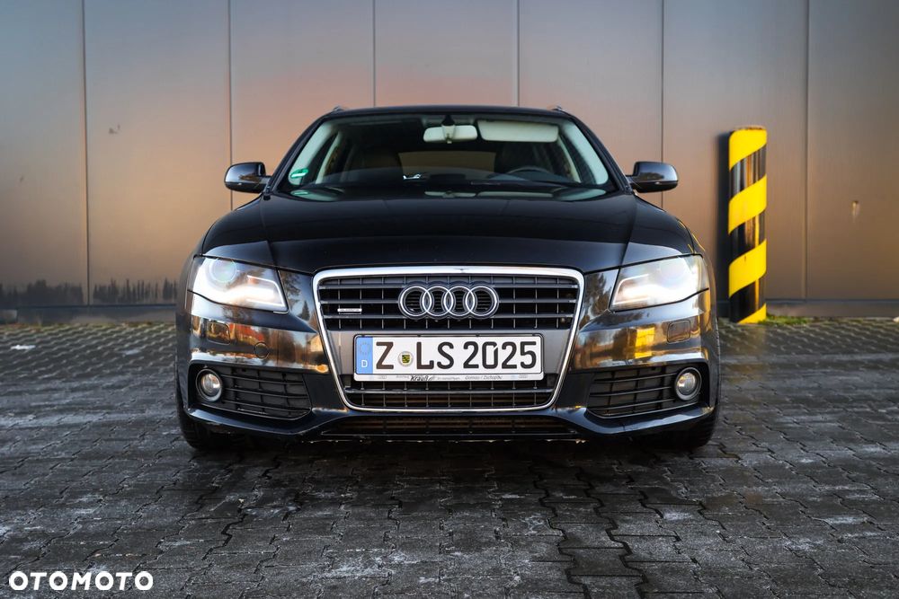 Audi A4 Avant 2.0 TDI DPF quattro S line Sportpaket (plus) - 2
