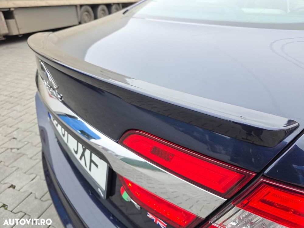 Jaguar XF 2.0 Turbo - 23