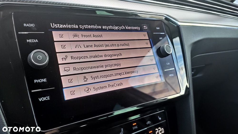 Volkswagen Passat Variant 2.0 TDI 4Mot Elegance DSG - 25