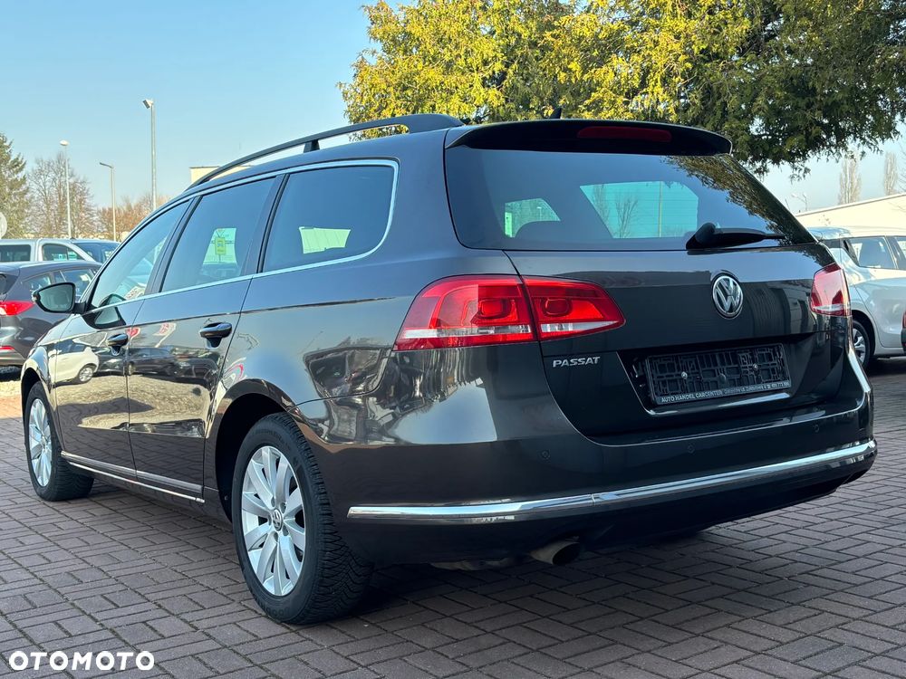 Volkswagen Passat - 8
