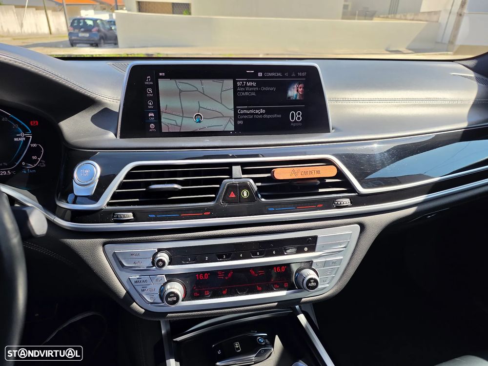 BMW 745 e iPerformance Pack M Auto - 19