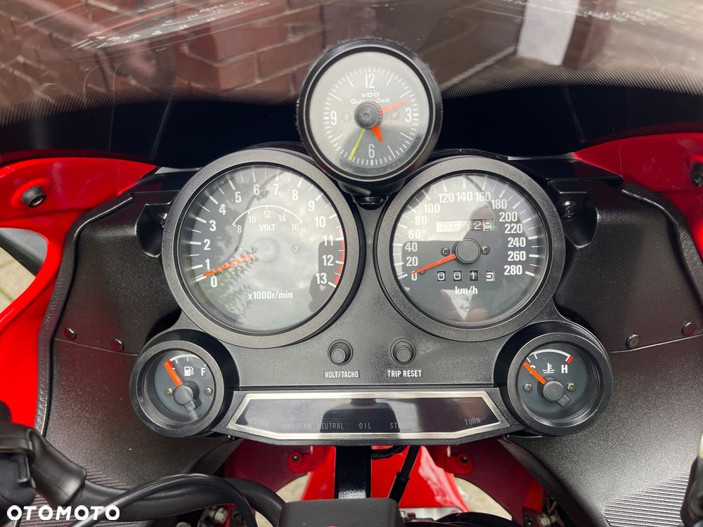 Kawasaki GPZ - 26