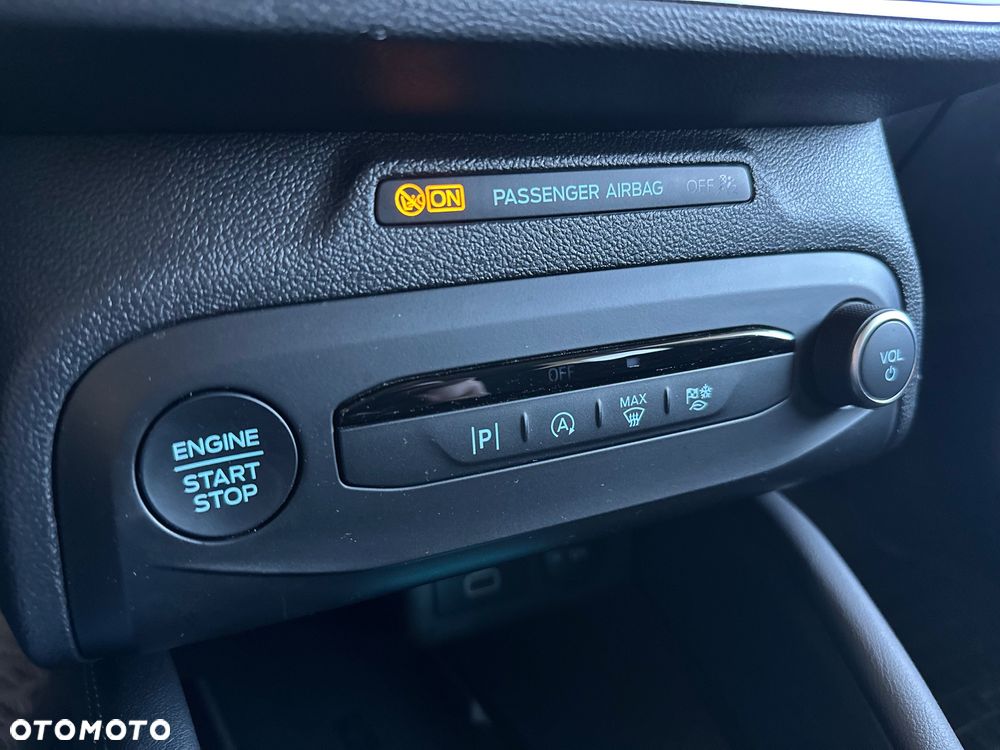 Ford Focus 1.0 EcoBoost Titanium X - 23