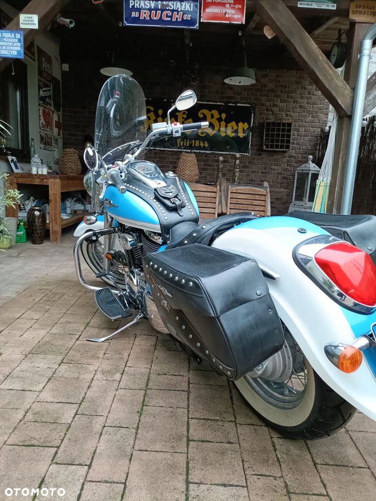 Suzuki VL 800 Volusia - Boulevard C50 - 4