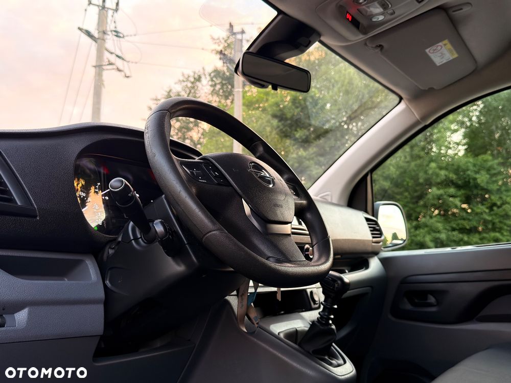 Opel Vivaro - 12