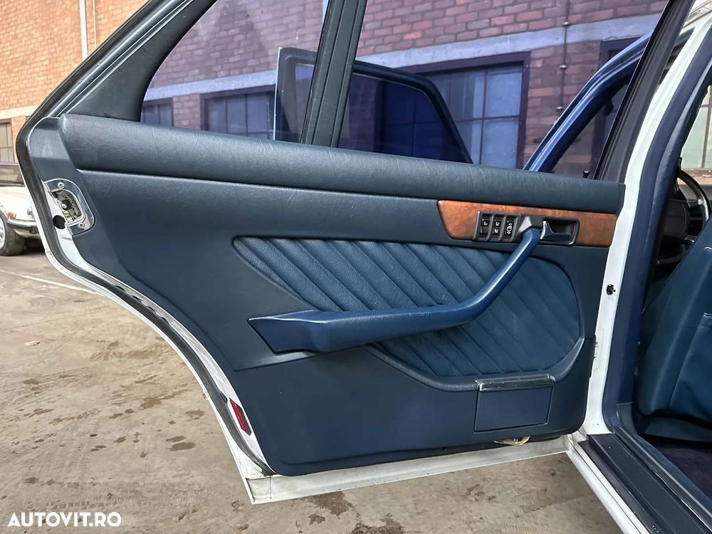 Mercedes-Benz 500 SEL - 26