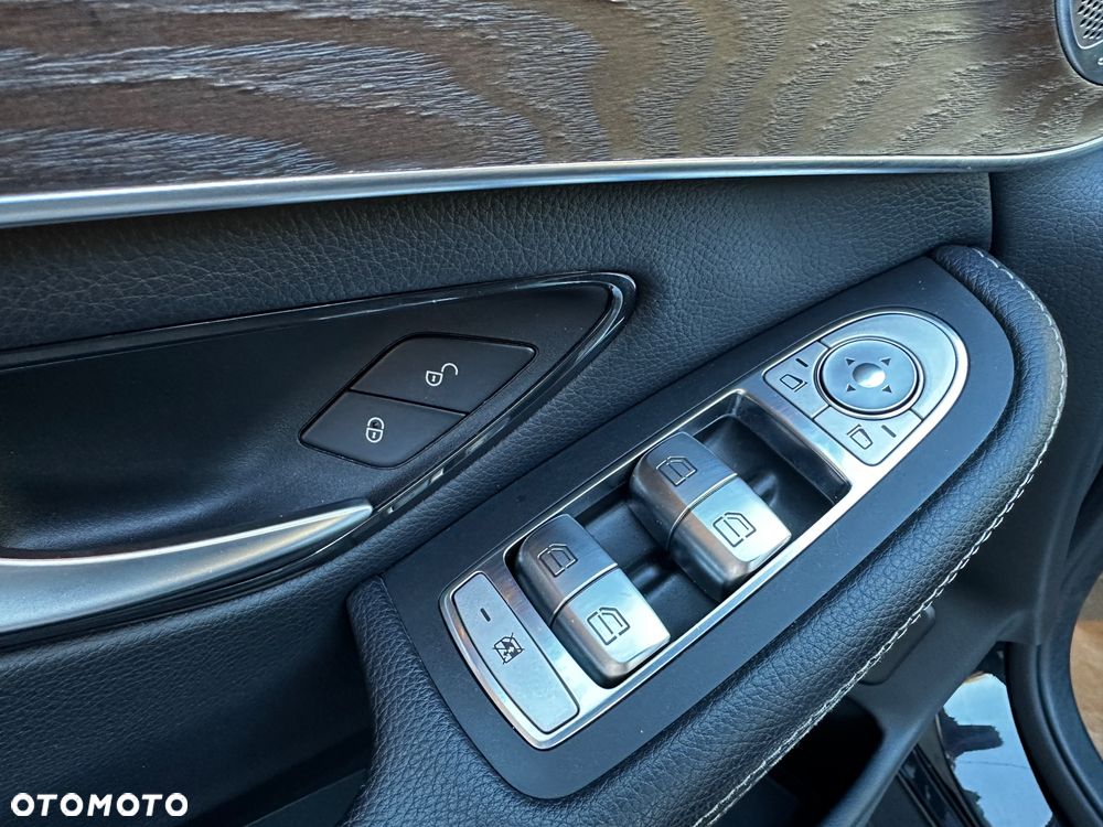 Mercedes-Benz GLC - 37