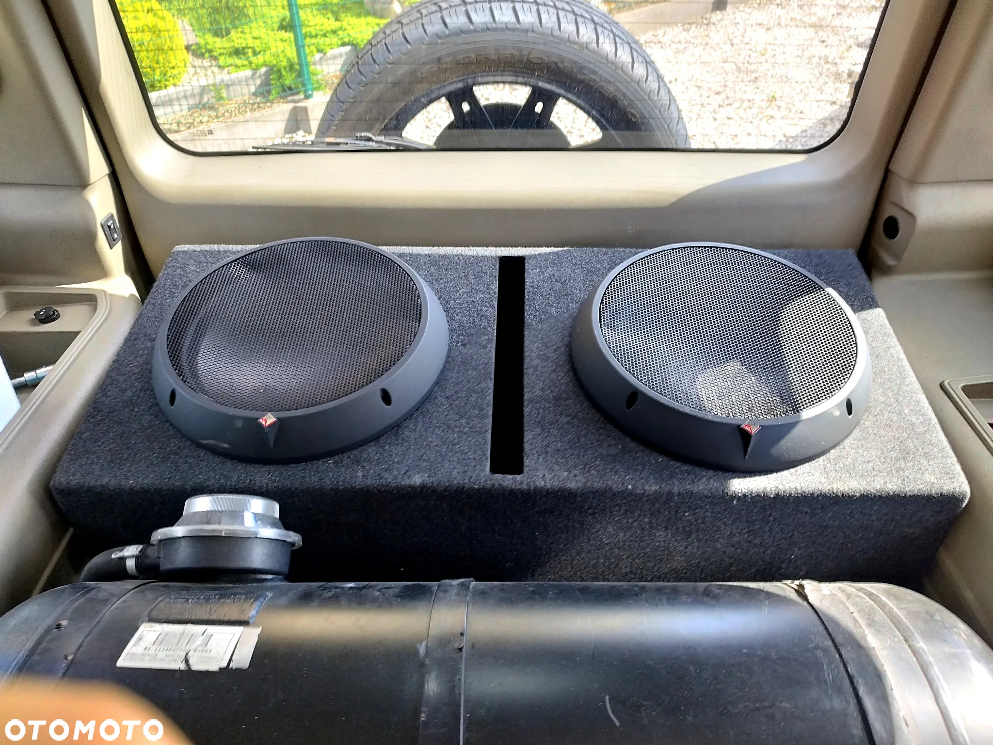 Hummer H2 6.0 V8 - 39