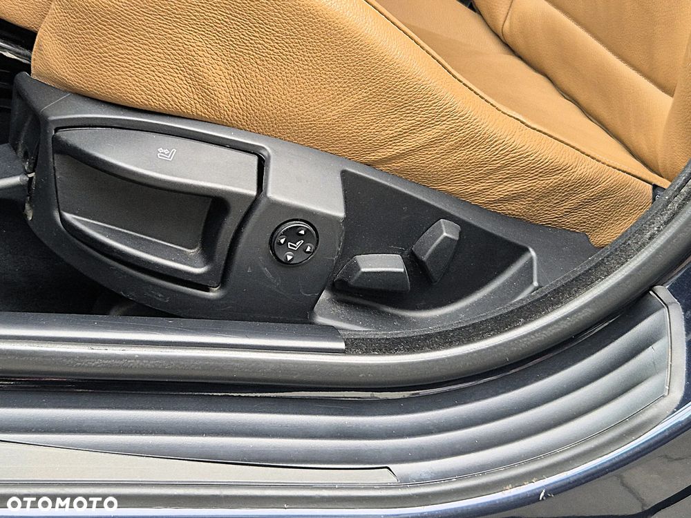 BMW Seria 5 525d Edition Exclusive - 21