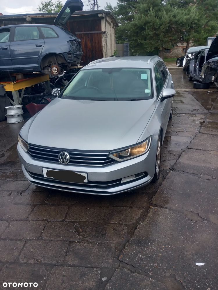 Maska zderzak błotnik pas Passat B8 LA7W - 2