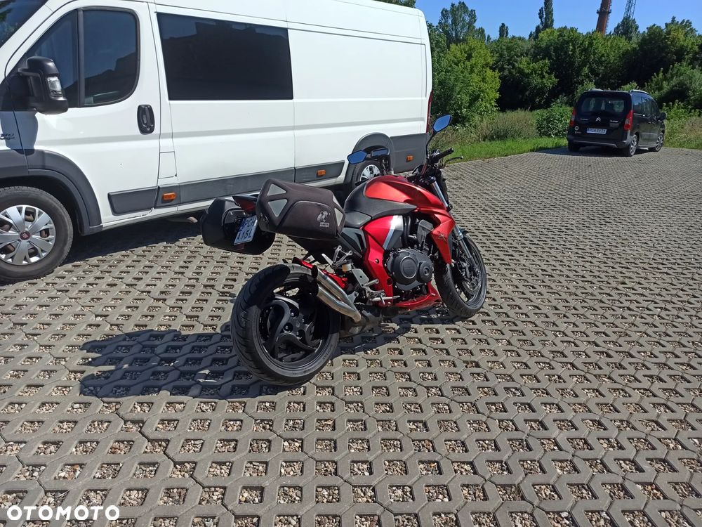Honda CB - 1