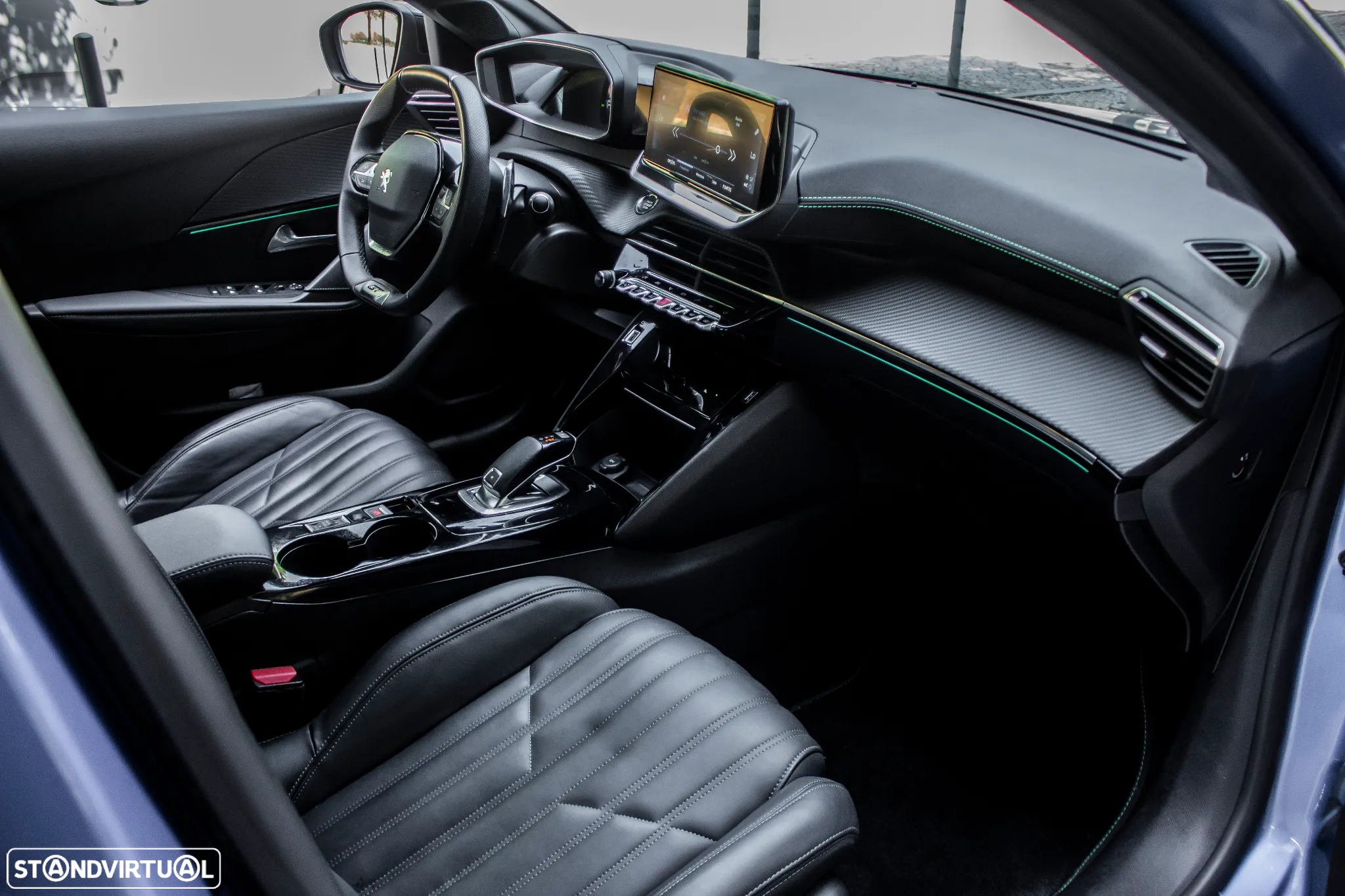 Peugeot 208 1.2 PureTech GT EAT8 - 26