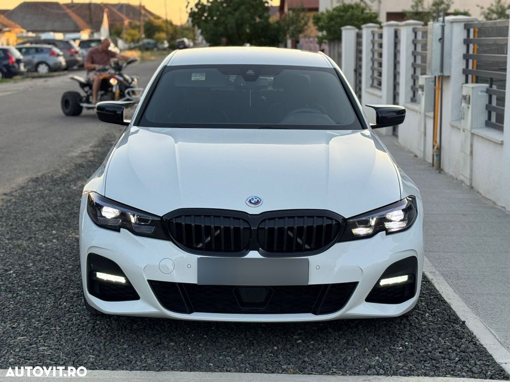 BMW Seria 3 330e Aut. M Sport - 2