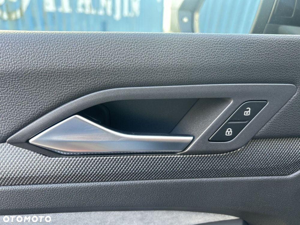 Volkswagen Golf - 27