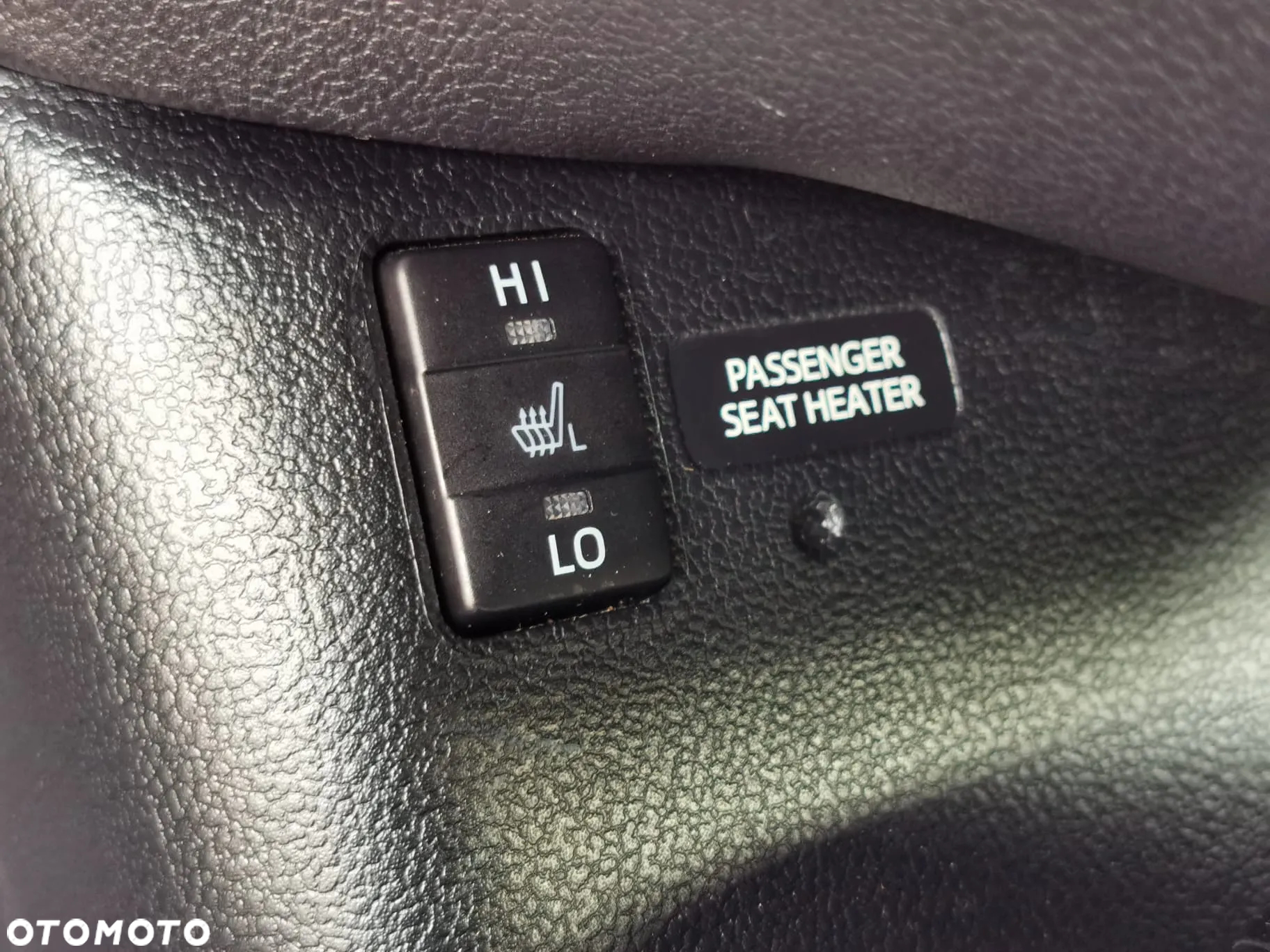 Toyota Prius Plug-in (Hybrid) Comfort - 26