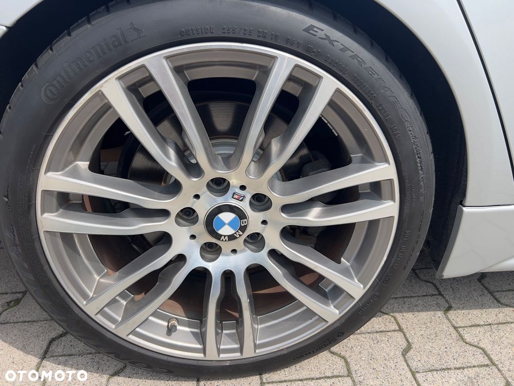 BMW Seria 3 335i Sport-Aut Luxury Line - 13