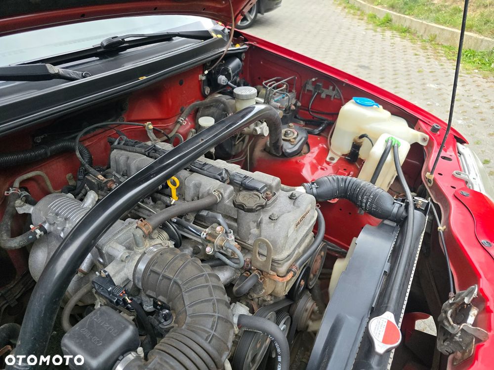 Suzuki Grand Vitara 2.0 - 27
