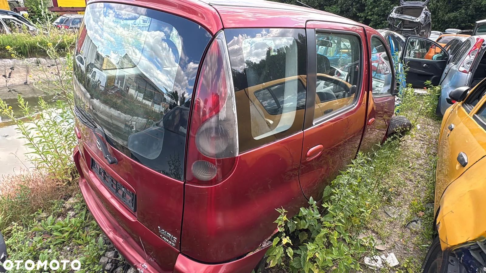 Toyota Yaris Verso D-4 D poj. 1.4 Diesel 2002 - samochód na części - 1